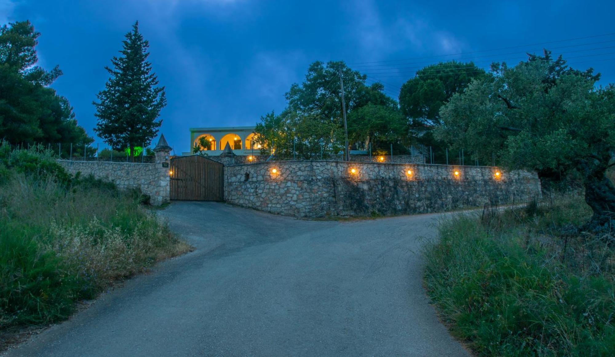 Leandros Private House Near Shipwreck Beach By "Elite" Maries  Bagian luar foto